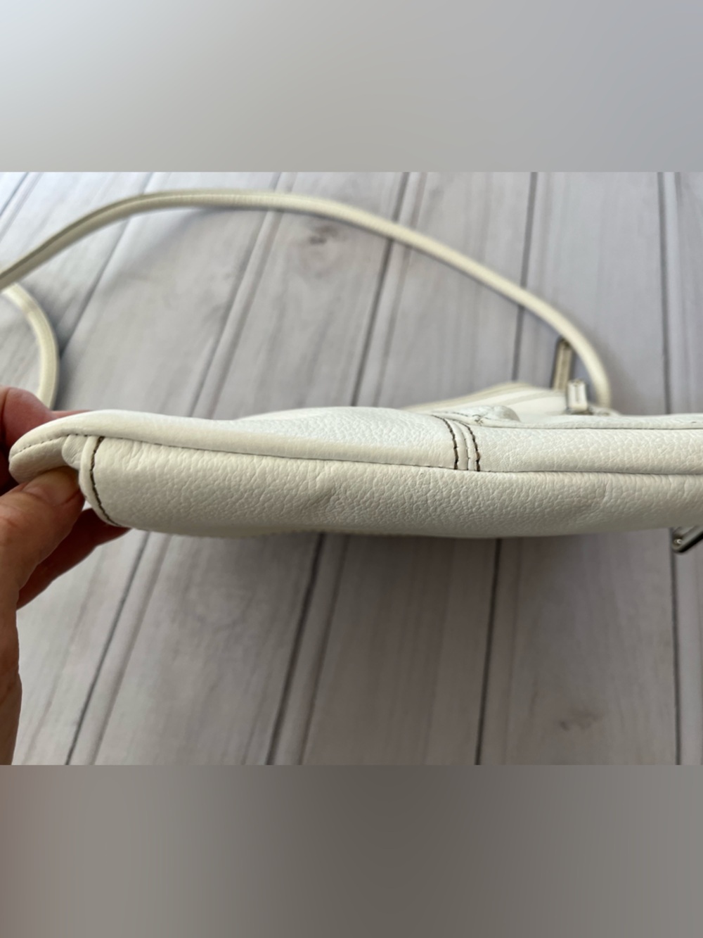 Tignanello pebbled leather crossbody shoulder off white leather purse. - Picture 11 of 16